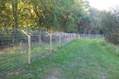 Brickyard Fishery-otter-proof-fence